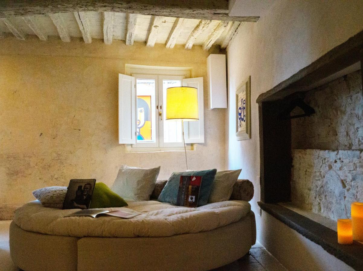 Art Suite Gallery - Tuscany - Medieval Town Close To Florence, Pisa, Lucca, Chianti Zone, Versilia Santa Maria a Monte Eksteriør billede
