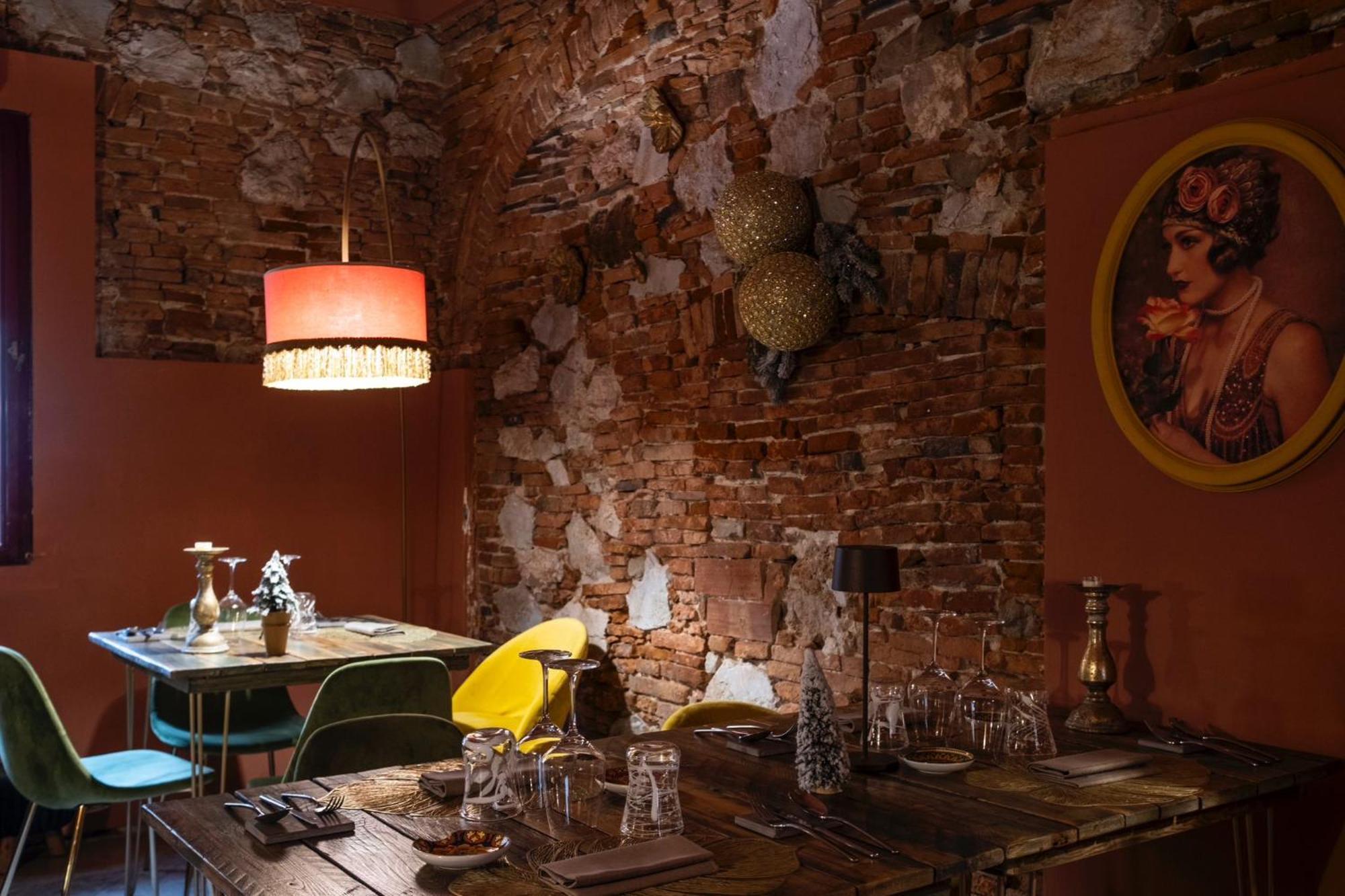 Art Suite Gallery - Tuscany - Medieval Town Close To Florence, Pisa, Lucca, Chianti Zone, Versilia Santa Maria a Monte Eksteriør billede
